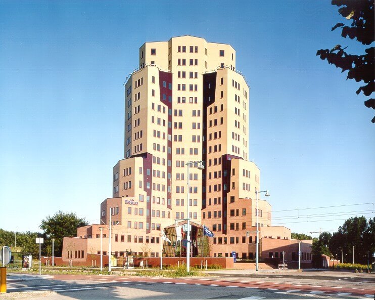 41277 fg001 telepoort towers vanaf de grond